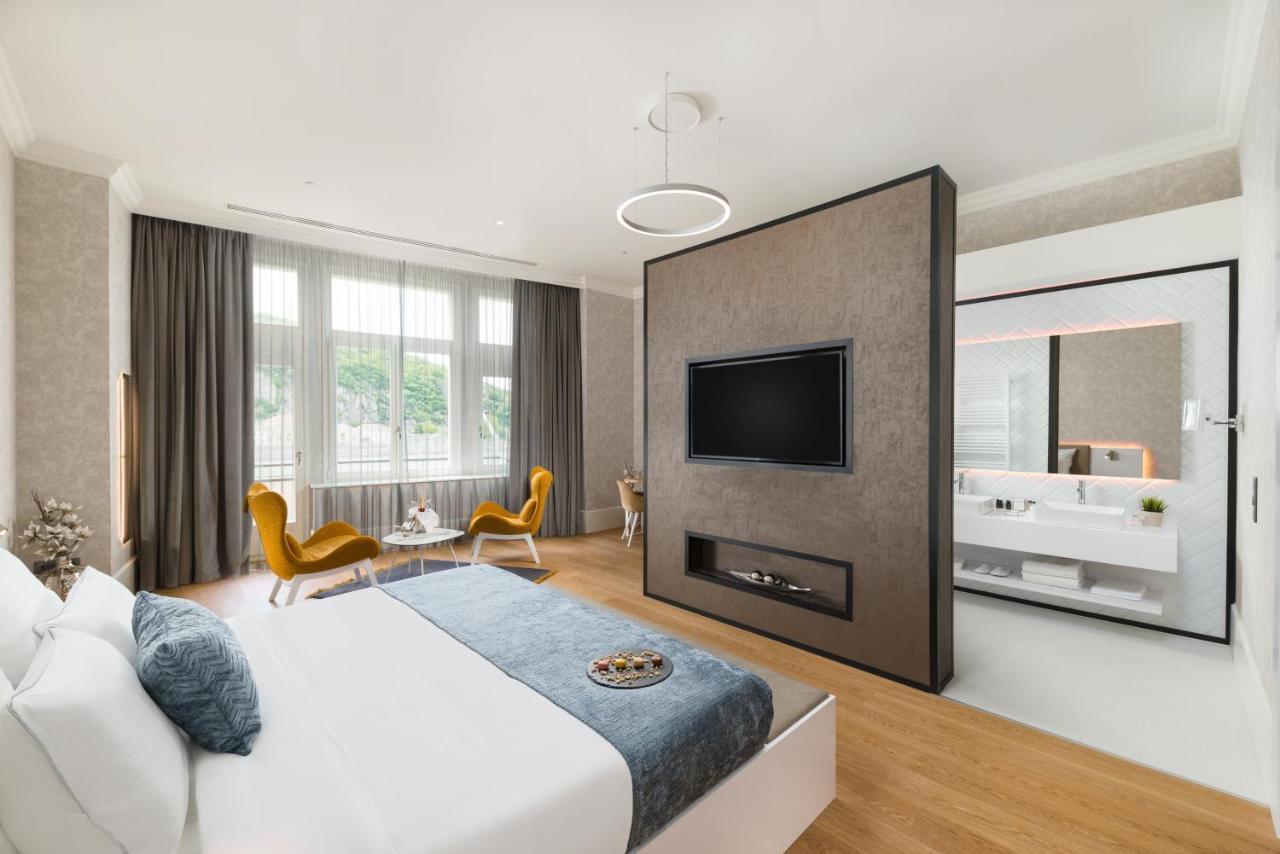 Hotel Vision 4*